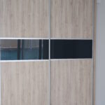 ΕΠΙΠΛΑ ΚΟΥΖΙΝΑΣ ΑΦΟΙ ΣΜΑΪΛΗ ντουλαπα συρομενη μαυρο τζαμι