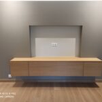 επιπλο απο καπλαμα δρυς