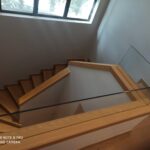 κουπαστη απο δρυς μασιφ με τζαμι